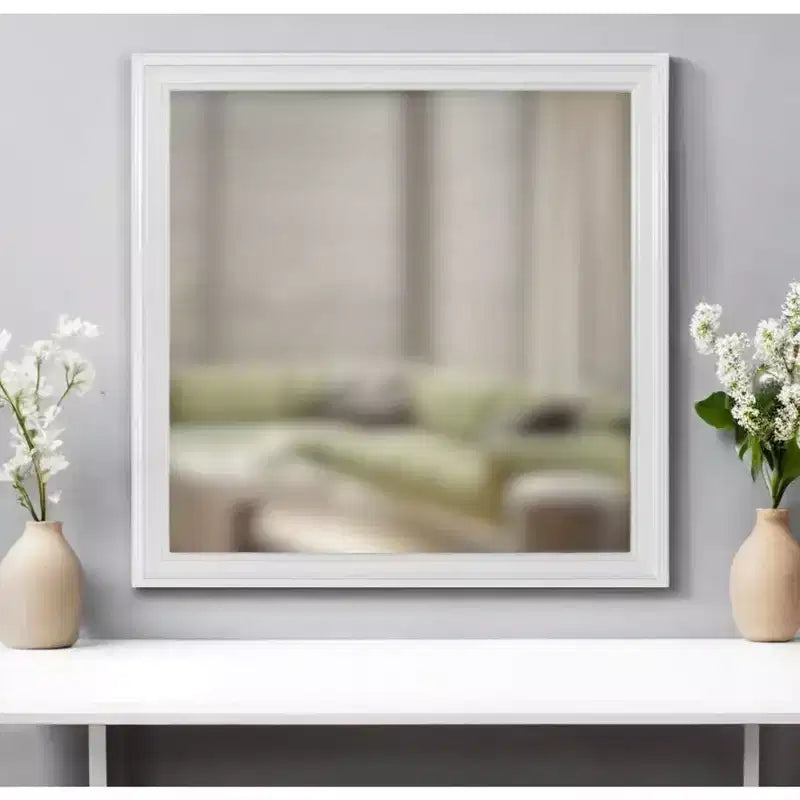 Miroir d'appoint carré encadré de bois blanc de 38 po