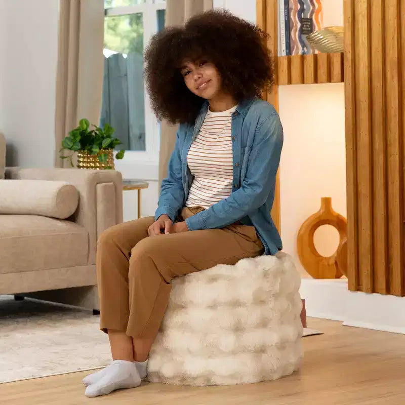 Pouf rond en fausse fourrure