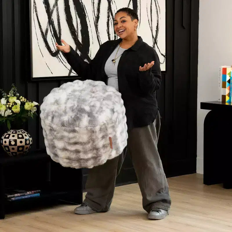 Pouf rond en fausse fourrure