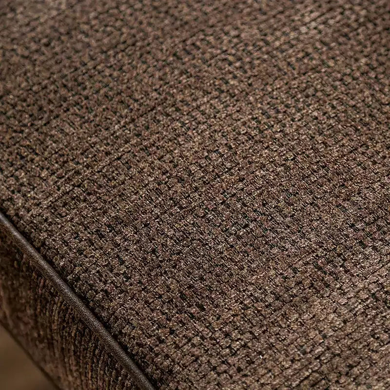 Causeuse traditionnelle 73 po avec garniture cloutée et coussins décoratifs – Brun