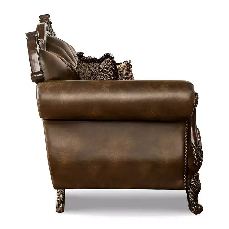 Causeuse traditionnelle 73 po avec garniture cloutée et coussins décoratifs – Brun