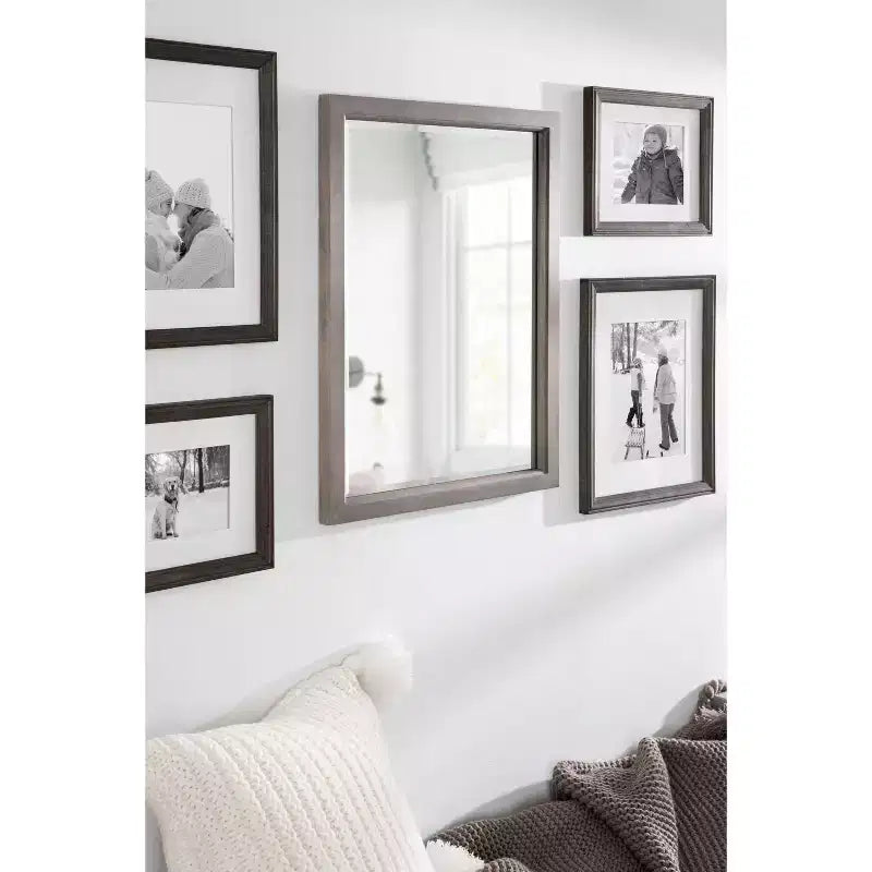 Miroir décoratif mural encadré de bois - 24"x18"